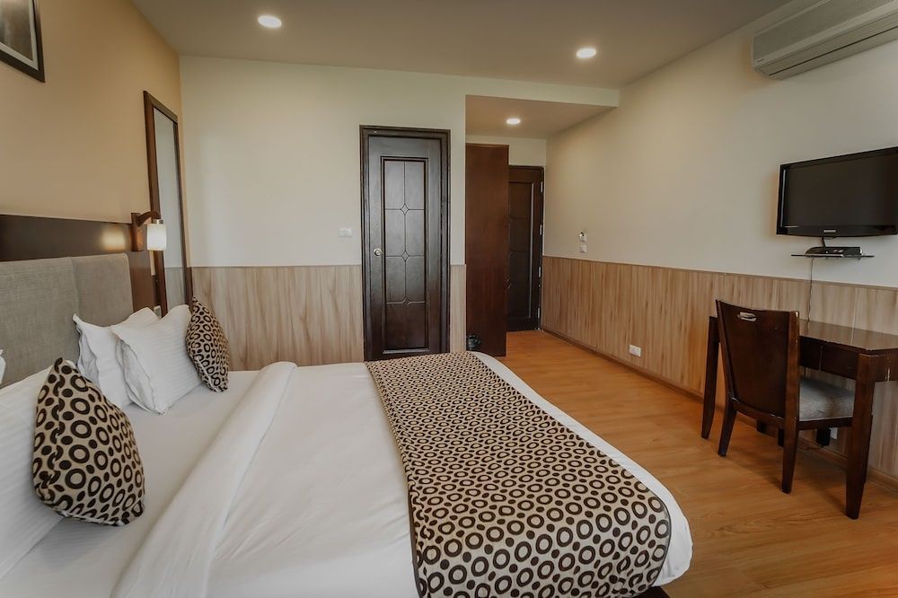 Hotel Royal Palm - A Budget Hotel in Udaipur Deluxe Double Room 9