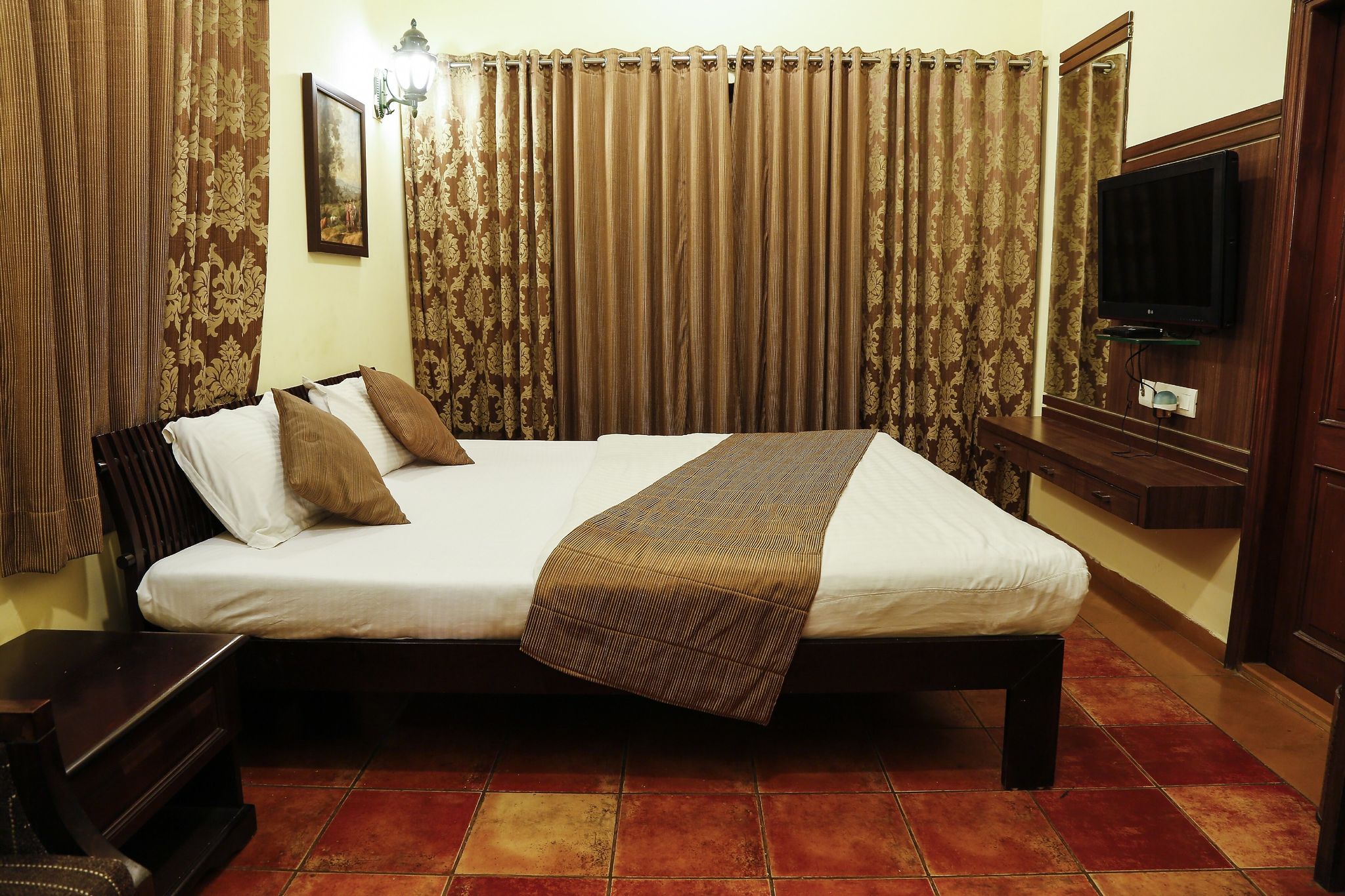 ELITE SUITE KING BED DOUBLE BED
