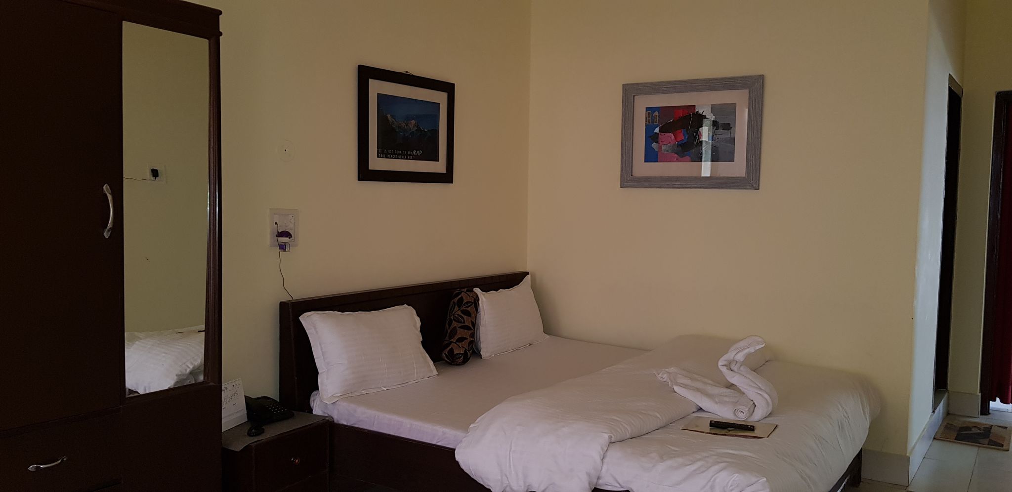 The Garhwali Inn Deluxe Double Room with Balcony 2