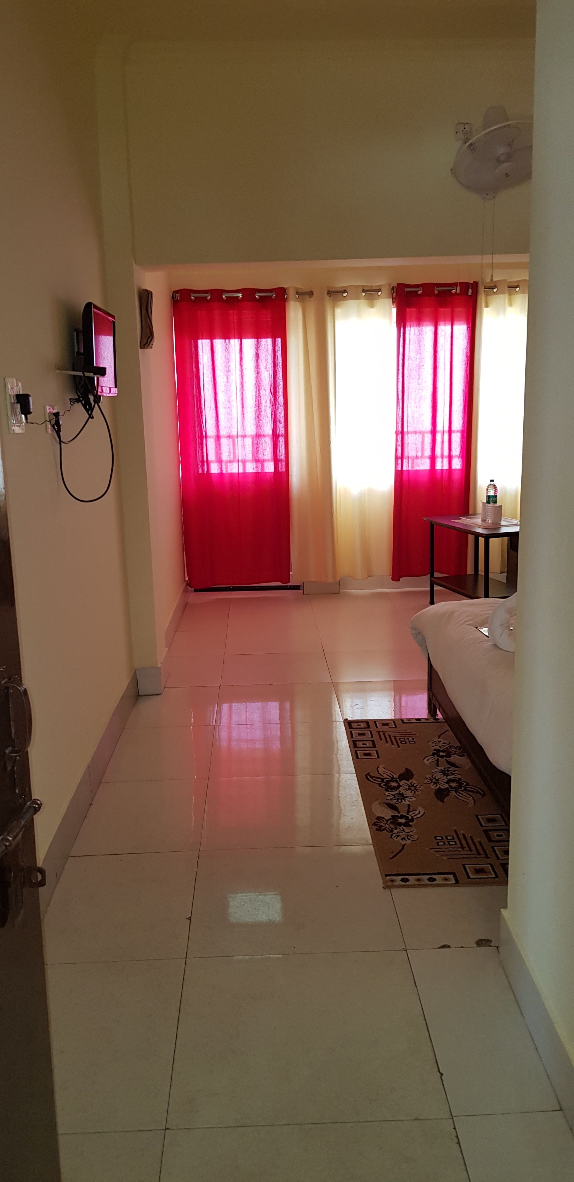 The Garhwali Inn Deluxe Double Room with Balcony 4