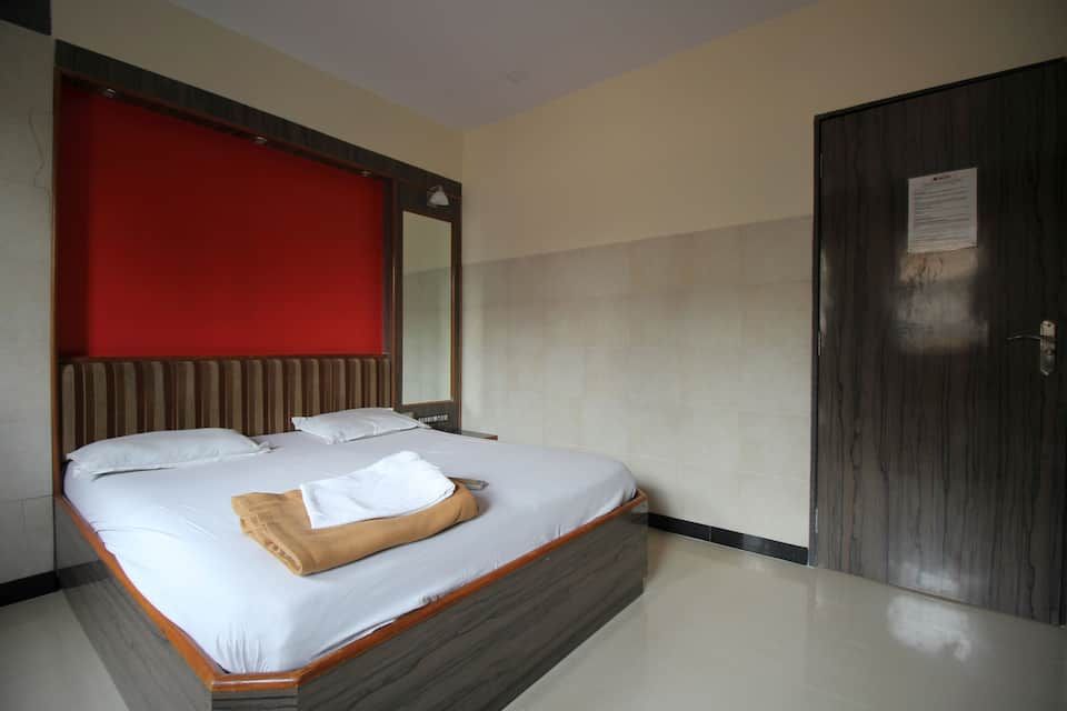 undefined Diamond Hotel 5