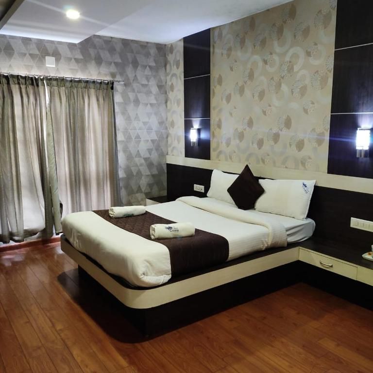 The Majestic Crown Superior Double Room