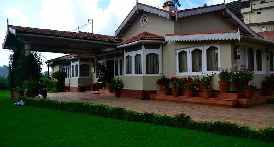 undefined Bouganvilla 7