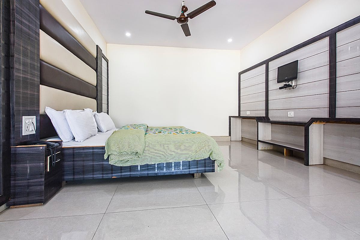 Ganga Facing Four Bed Deluxe Room