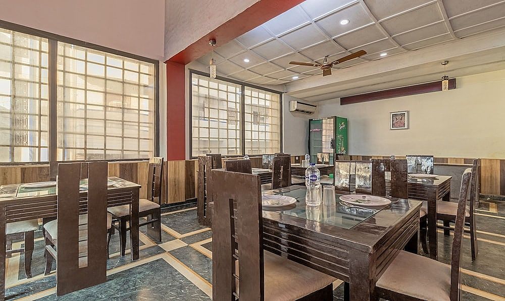 undefined Hotel Paradise Inn & Banquet 9