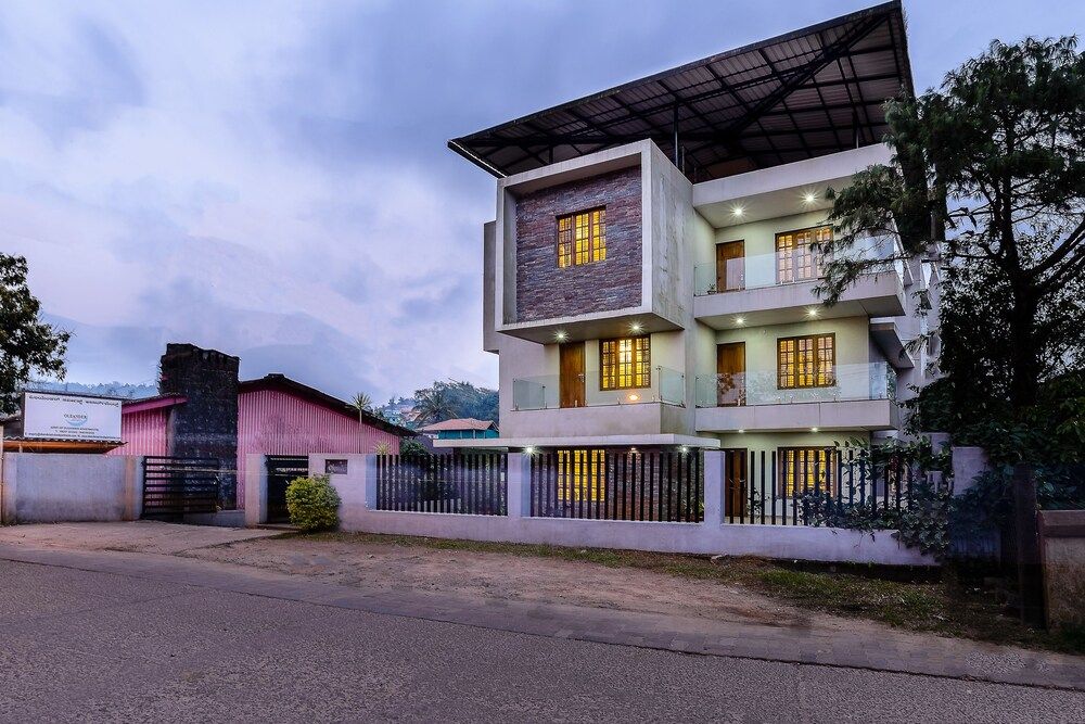 Front of property - evening/night