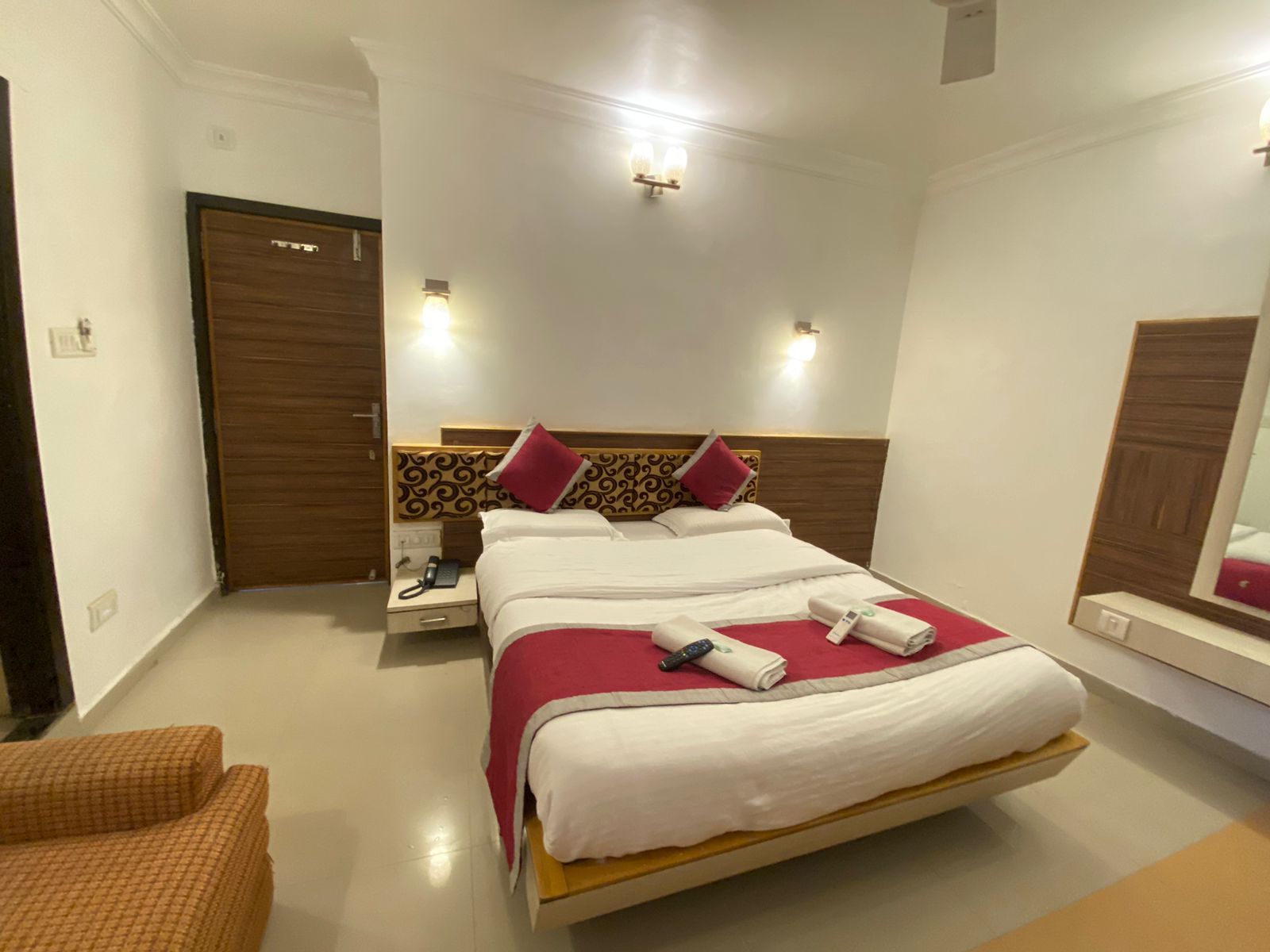 Hotel Crystal Inn @ Nakki Lake Deluxe AC Room 5