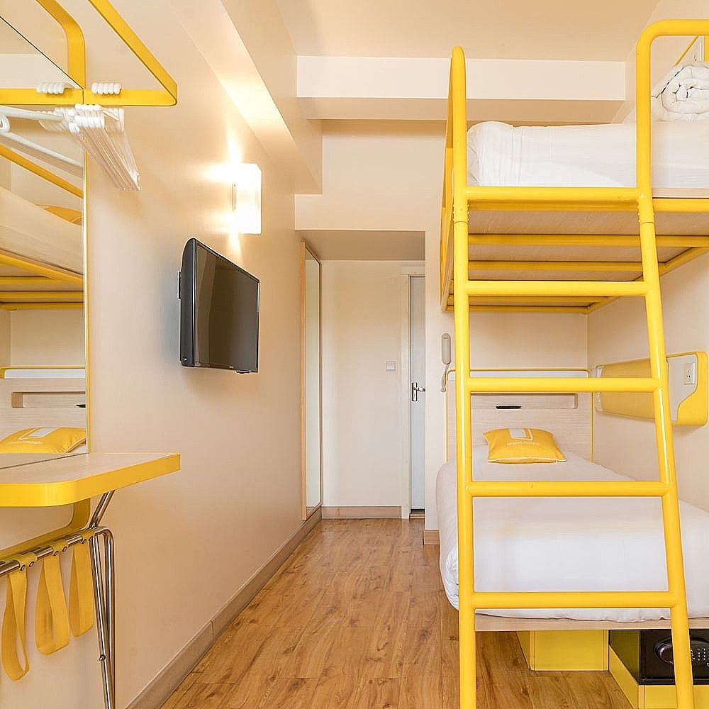 Bloomrooms New Delhi Railway Station Basic Twin Room (Bunk Bed)