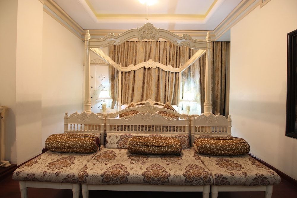 King Suite