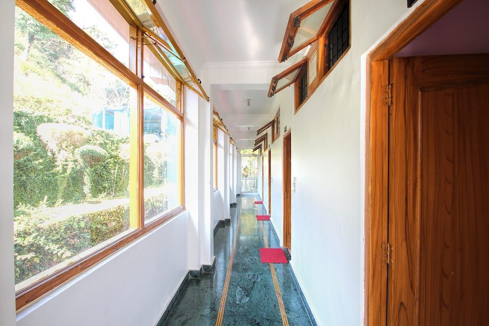 Hotel Lake Inn - A Luxury Lake View Hotel