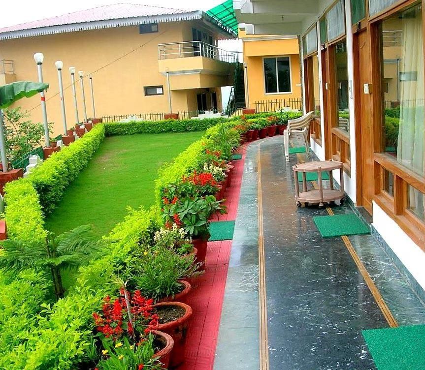undefined Hotel Lake Inn - A Luxury Lake View Hotel 10