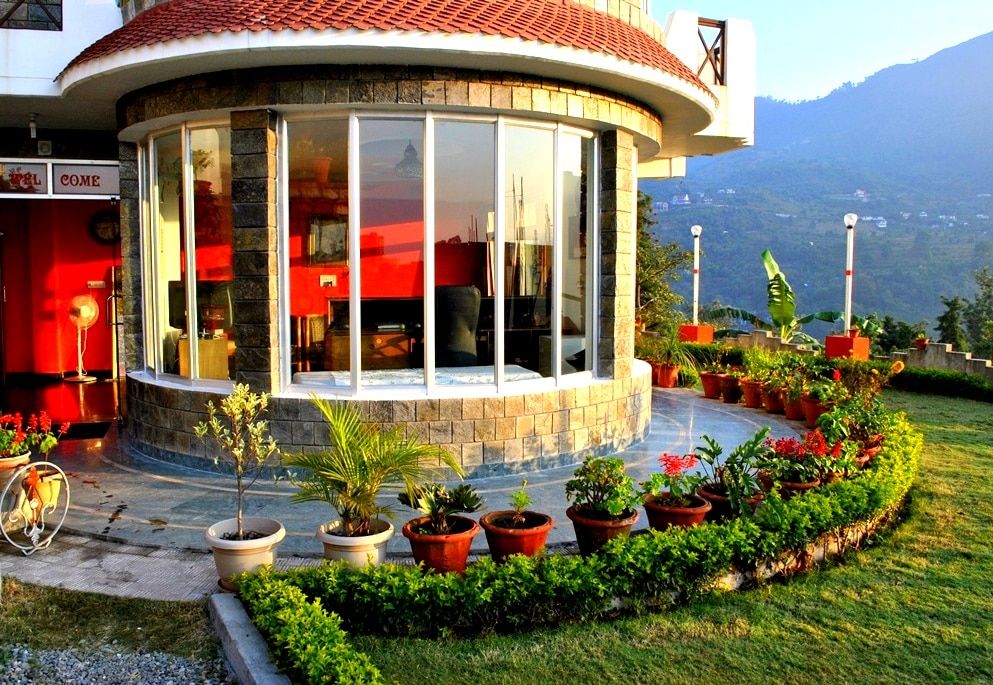 undefined Hotel Lake Inn - A Luxury Lake View Hotel 9