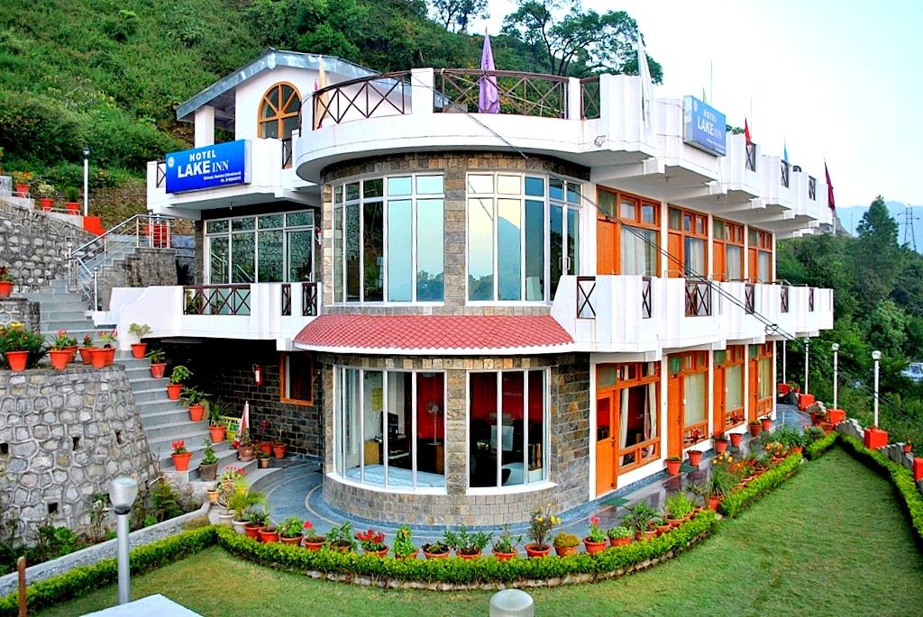 undefined Hotel Lake Inn - A Luxury Lake View Hotel