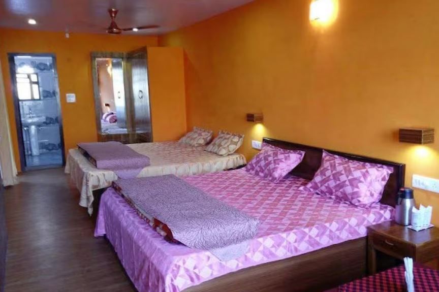 Family Suite (Lake Facing)