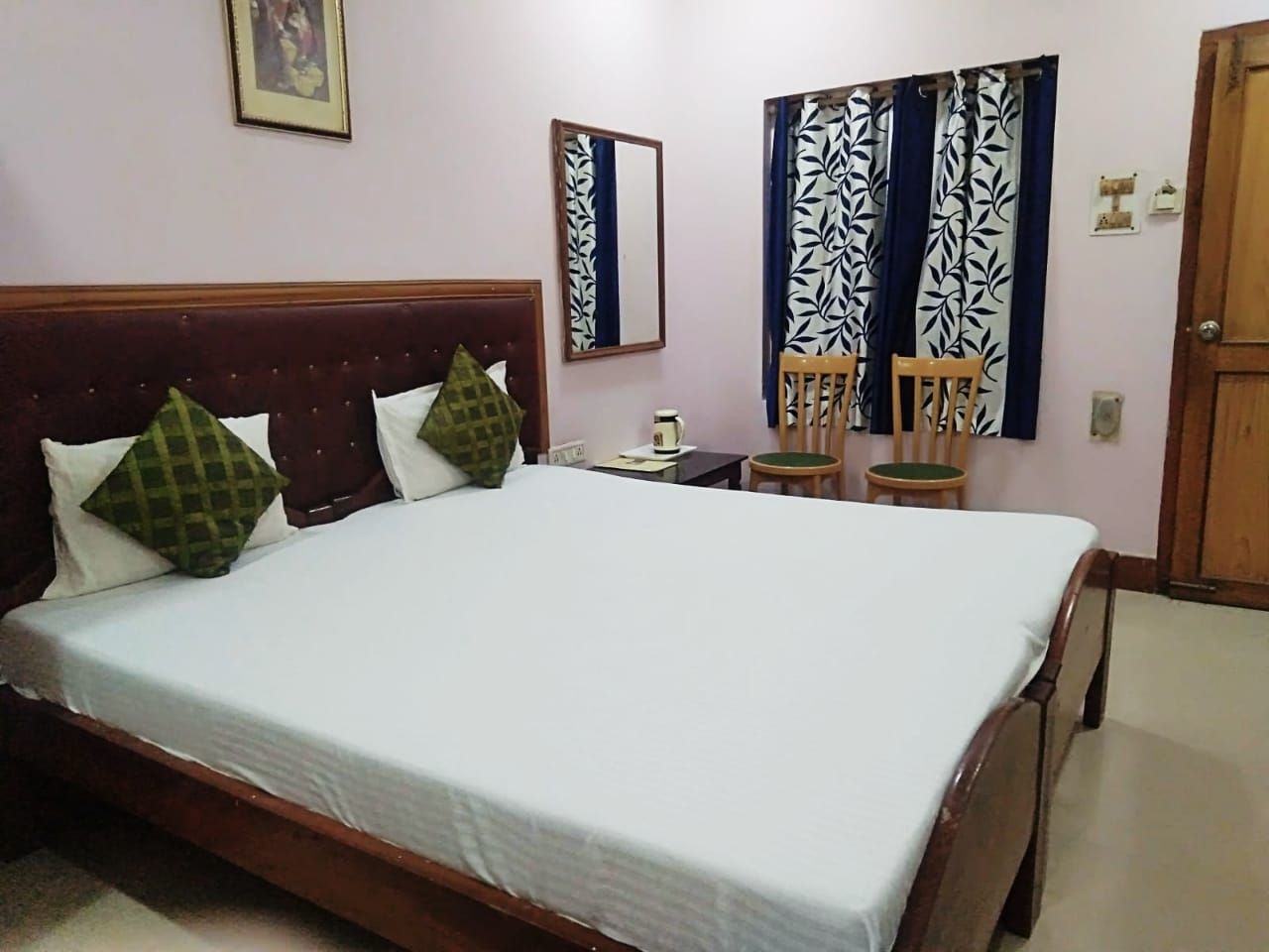 Deluxe Triple Non AC Room