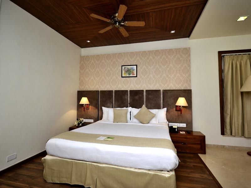 undefined Boulevard 9 Luxury Resort & Spa 8