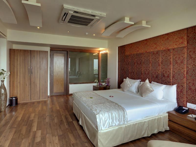 undefined Boulevard 9 Luxury Resort & Spa 9