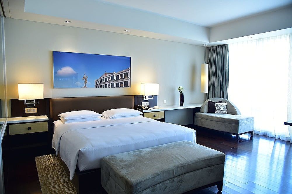 Suite, 1 King Bed