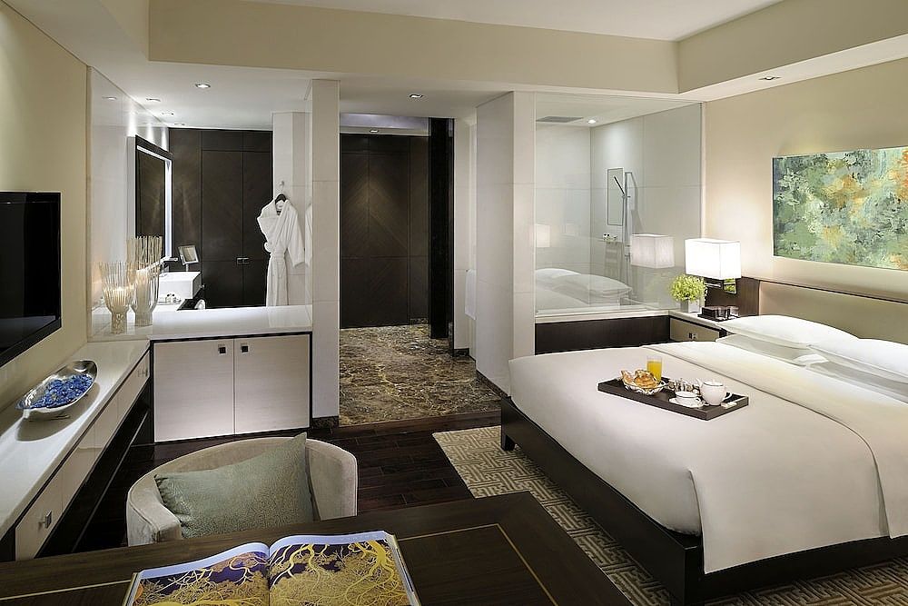 Room, 1 King Bed, City View