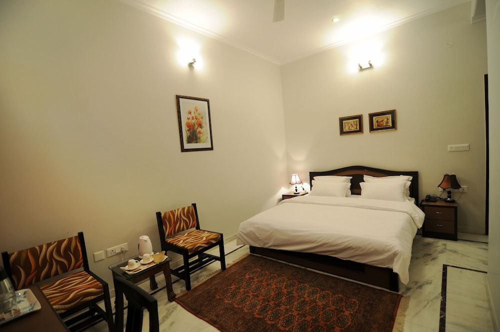 Classic Double or Twin Room