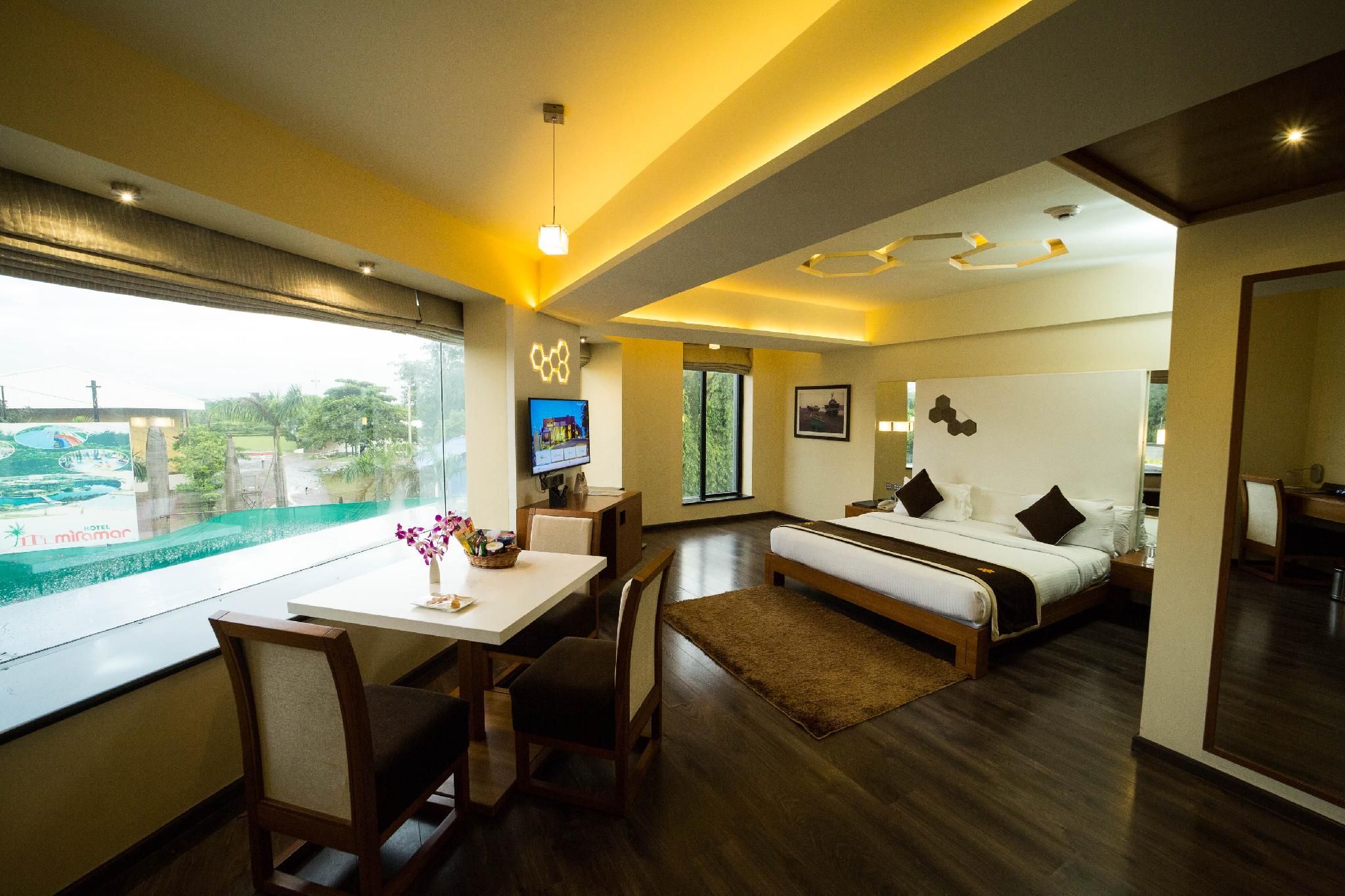 Executive King Room - Non-Smoking