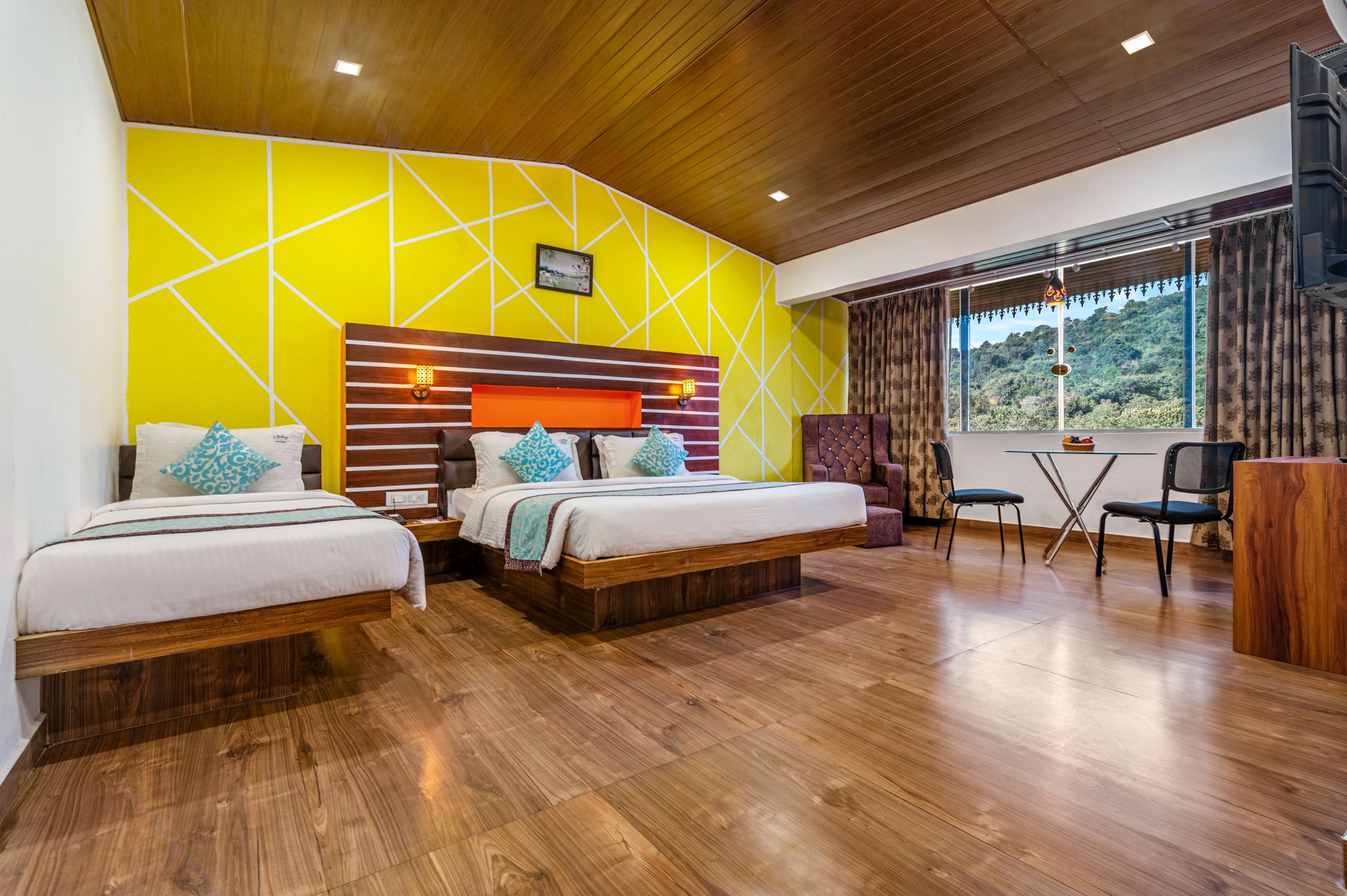 Mountain View Classic Room