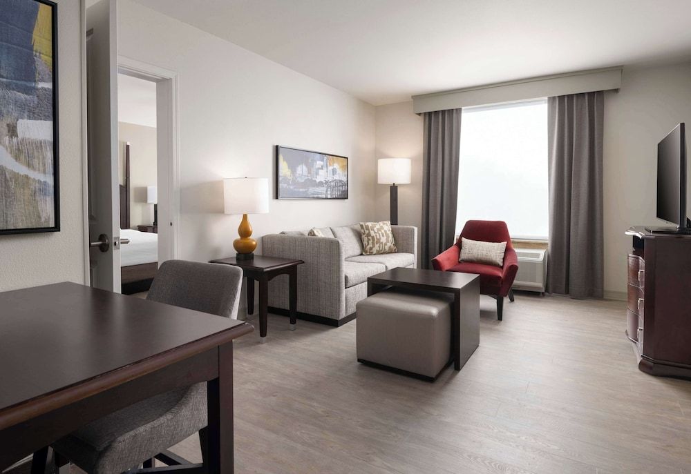 Suite, Accessible (Hearing)