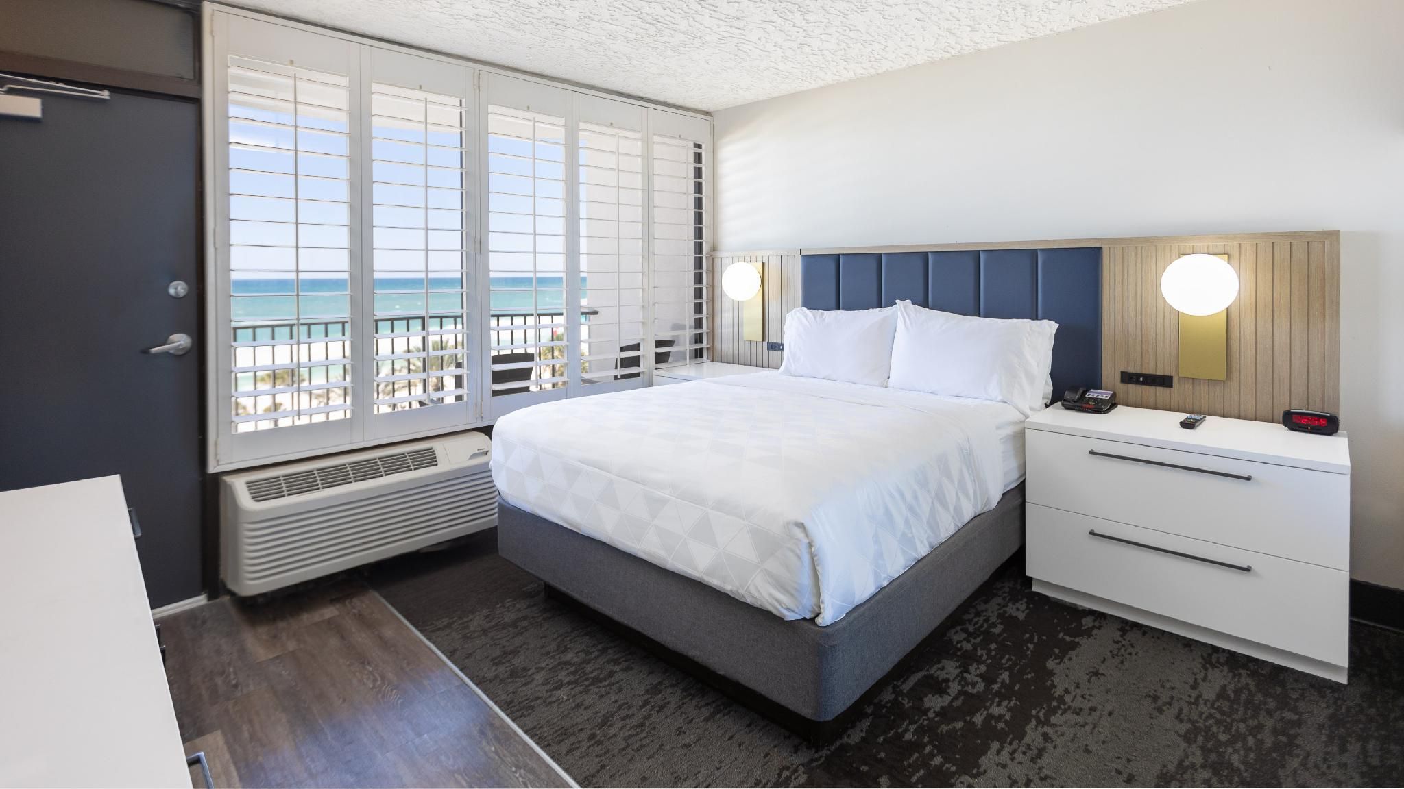 1 Queen 2 Bunk Beds Standard Oceanfront