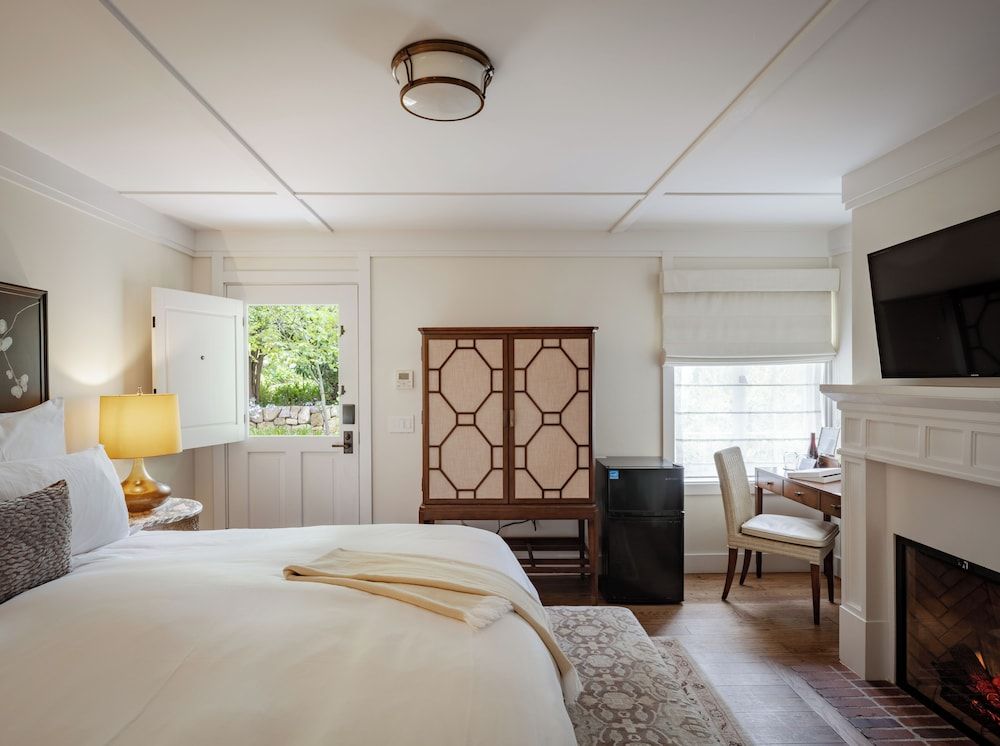 El Encanto Santa Barbara Superior Room, 1 King Bed 2