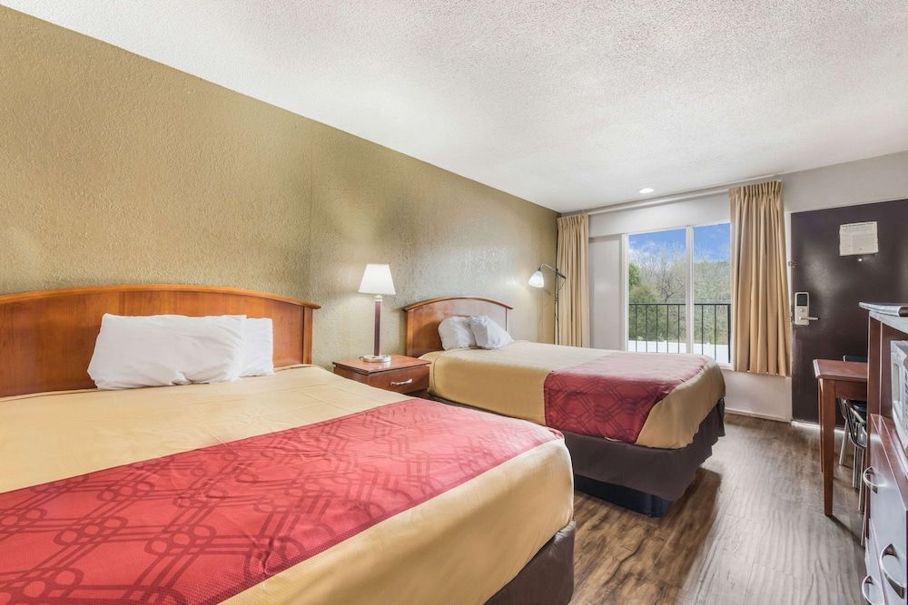 Room, 2 Queen Beds, Accessible, Smoking