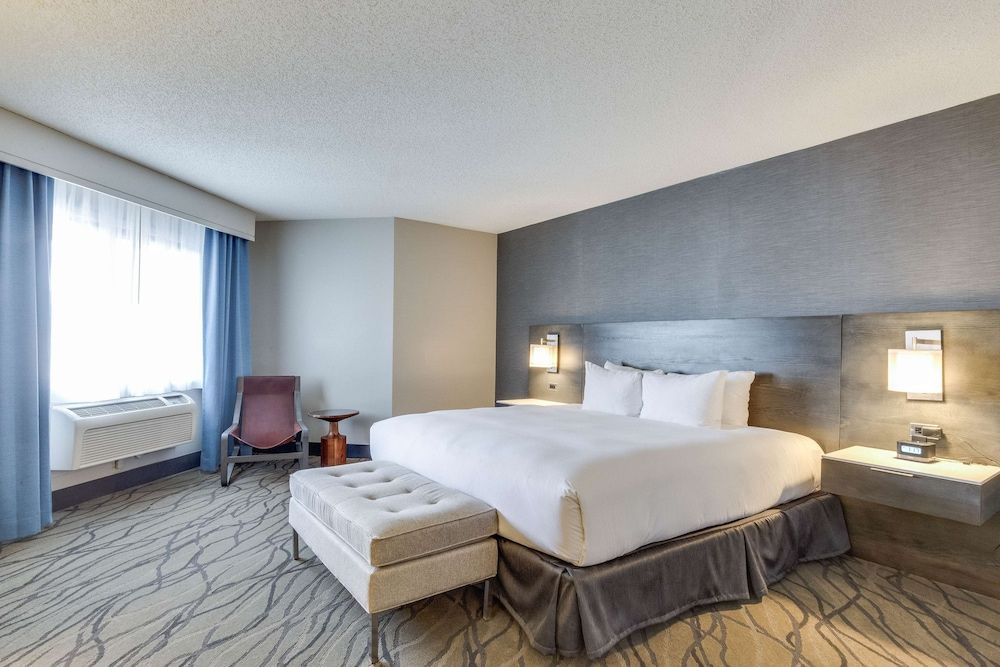 Suite, 1 King Bed, Non Smoking, Kitchen