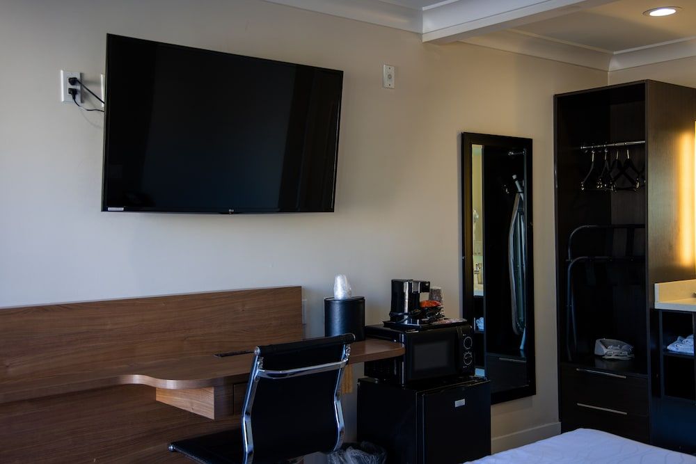 Greenwich Inn Premium Room, 1 Queen Bed, Non Smoking 8