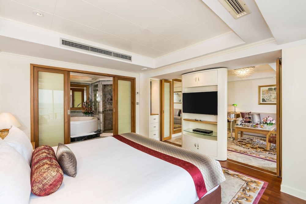 Royal Wing Suites & Spa Pattaya One Bedroom Royal Wing Suite 2