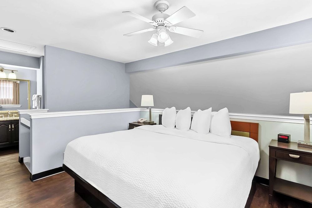 Suite, Multiple Beds, Non Smoking (with Sofabed, Full Kitchen)