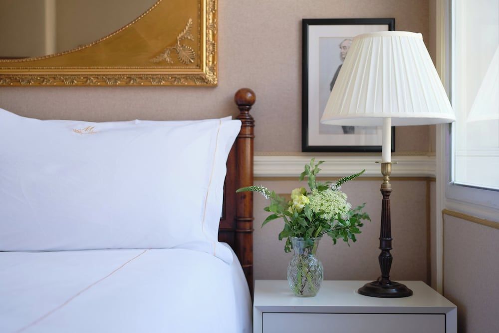 The Montague On The Gardens Classic Double Room 6