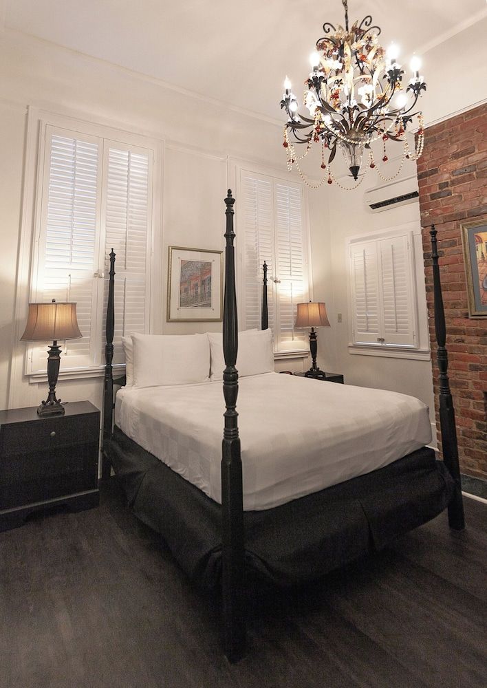 Deluxe Room, 1 Queen Bed