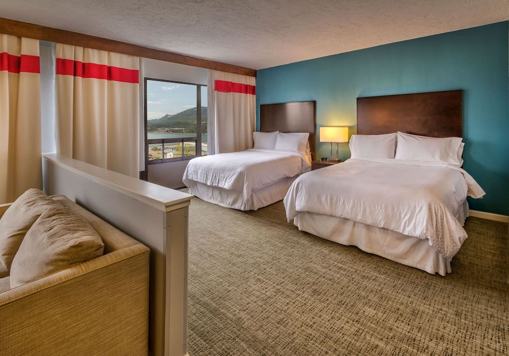 Junior Suite, Multiple Beds, Mountain View