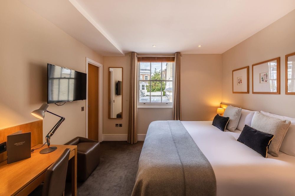 undefined The Resident Kensington 4