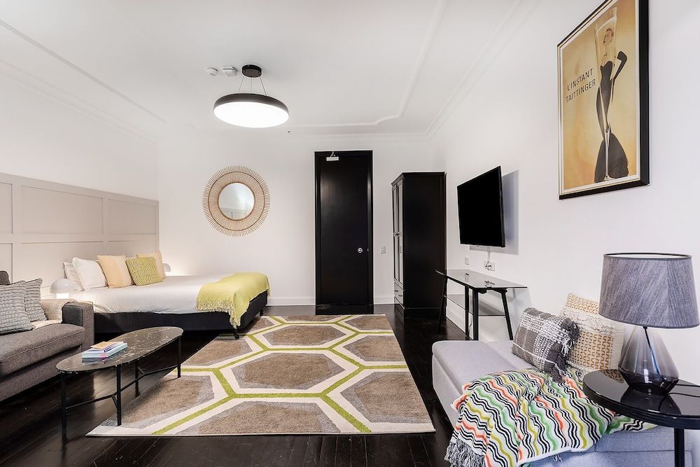 Regents Court Sydney Superior Studio Suite 2