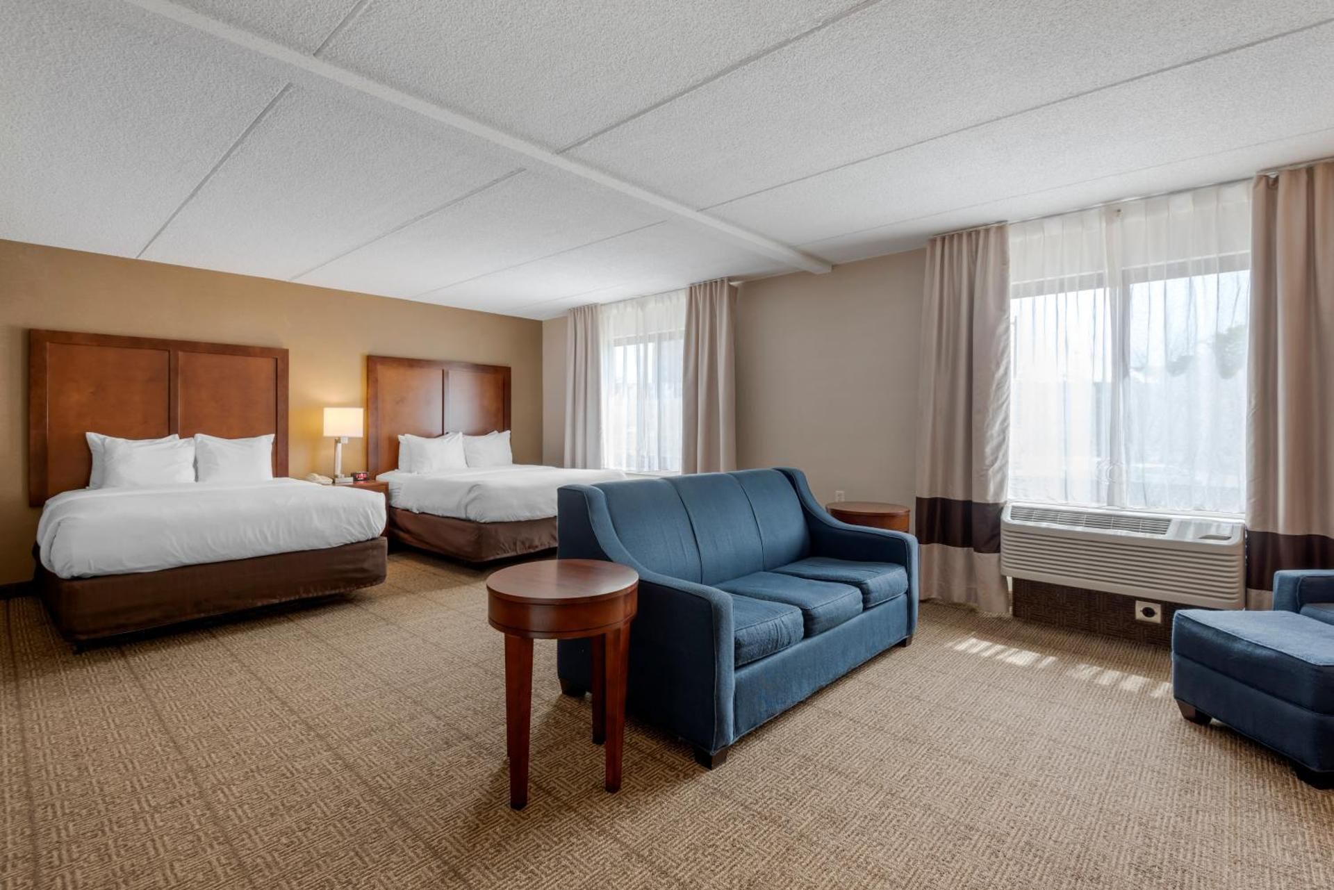 2 Queen Beds, Suite, Non-Smoking, Accessible, Upgrade