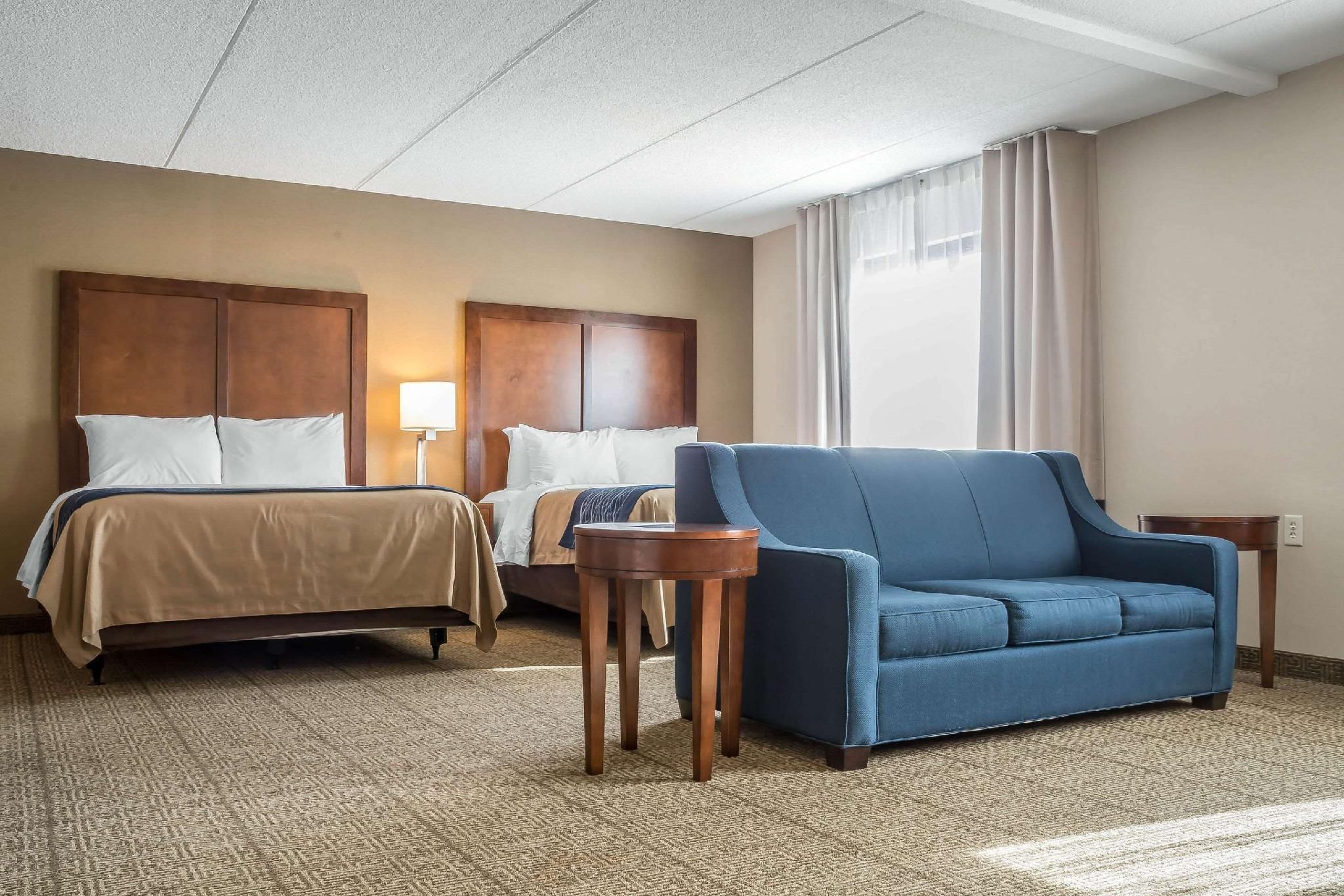 2 Queen Beds, Suite, Non-Smoking, Accessible, Upgrade
