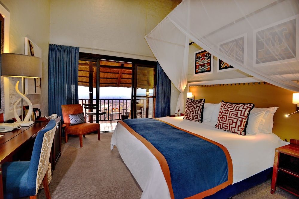 Room (Lodge Waterhole Facing)