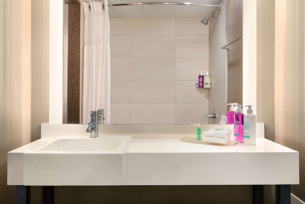 Coast Prince George Hotel by APA Room, 2 Queen Beds (Coast 2 Queens - Not Pet Friendly) 2