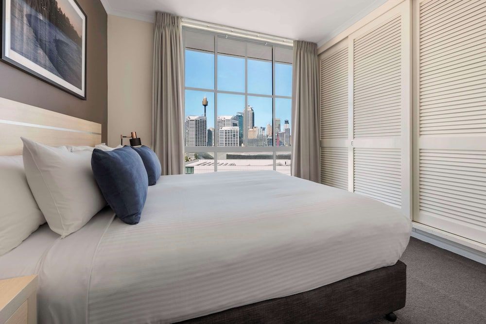 Oaks Sydney Goldsbrough Suites Executive Apartment, 2 Bedrooms, City View (Split Level) 4