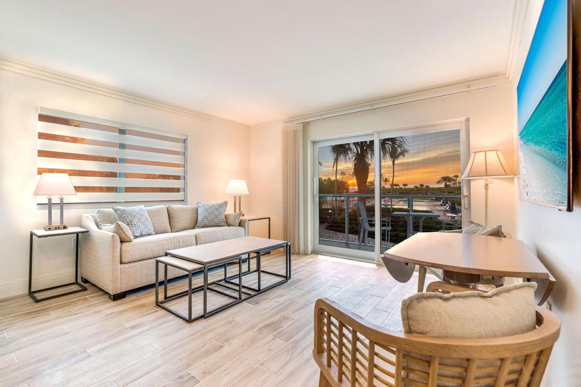 Gulf Front Suite Top Floor