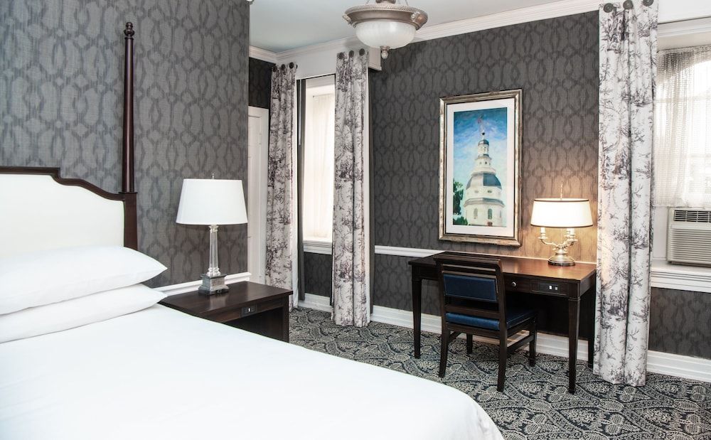 Room, 1 King Bed (Maryland Inn)