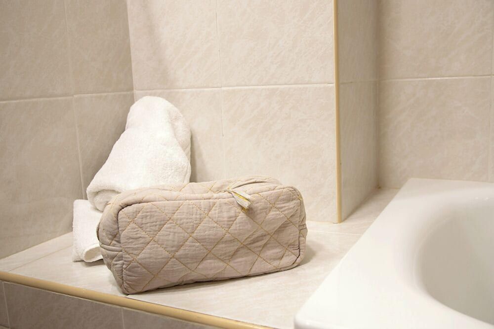 Hotel Condes de Haro Standard Double Room 6