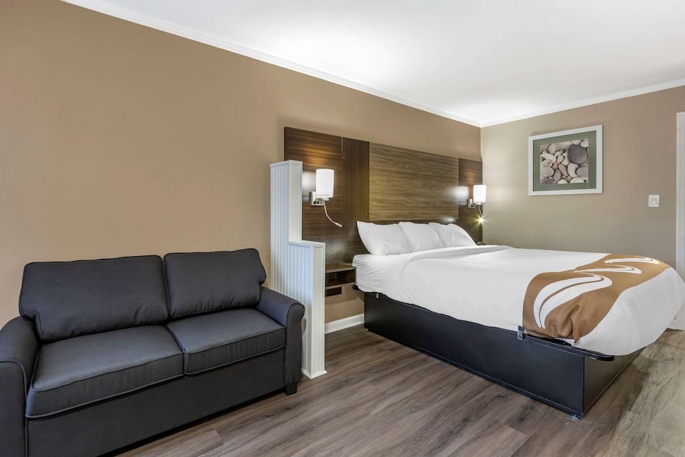 Suite, 1 King Bed, Non Smoking