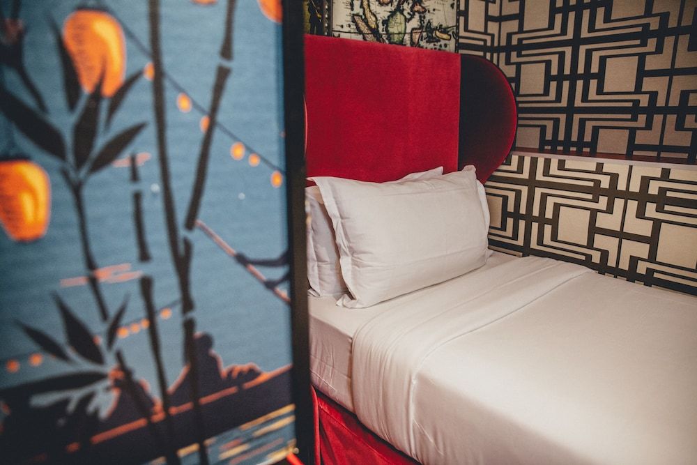 undefined Hotel du Continent 6