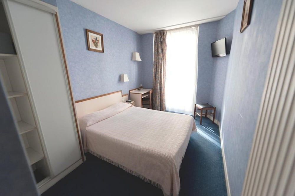 undefined Hôtel Royal Bergère 4